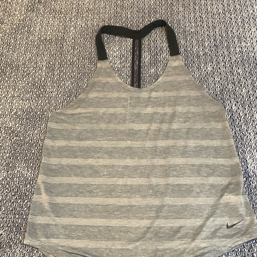 NWOT Nike women’s workout tee